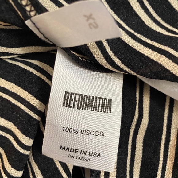 Reformation off the shoulder blouse - Picture 12 of 12